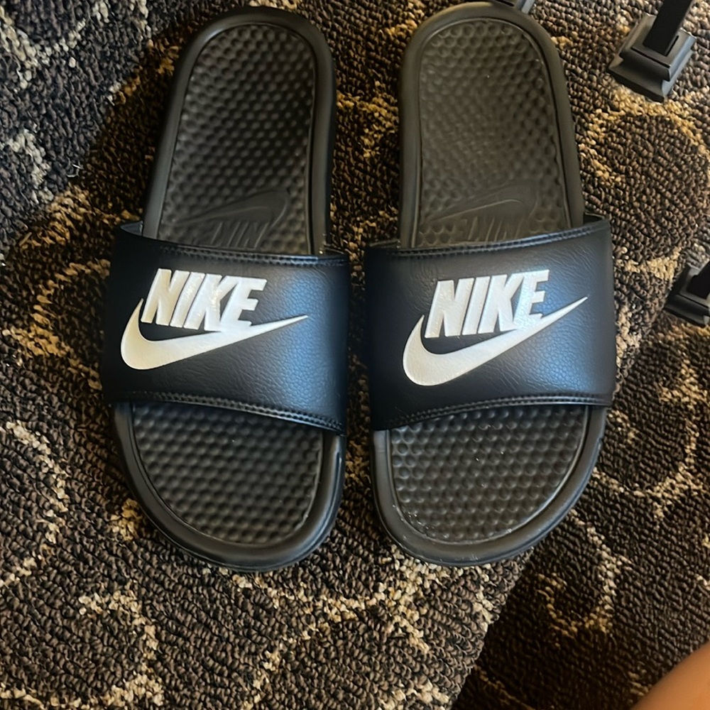 Nike slides